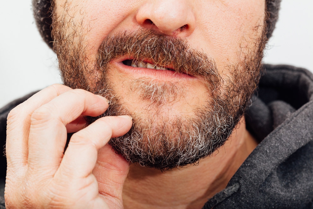 How To Deal With Split Ends In A Beard?